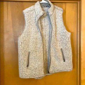 NEVER WORN. Sherpa Vest